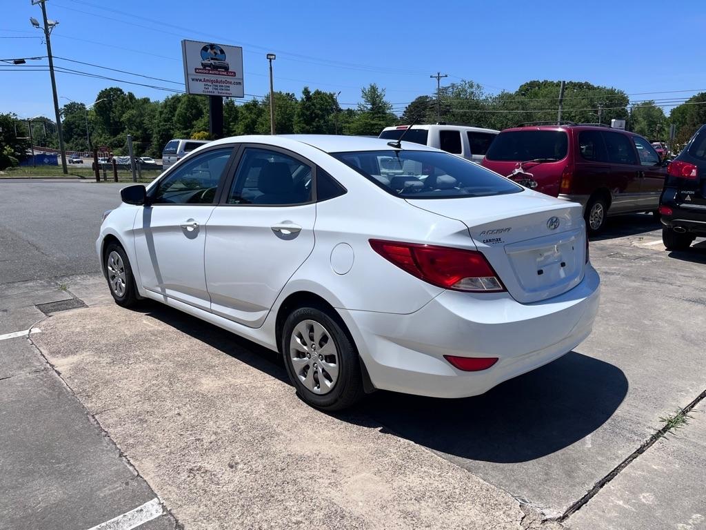 Hyundai Accent SE 4-Door 6A 2016