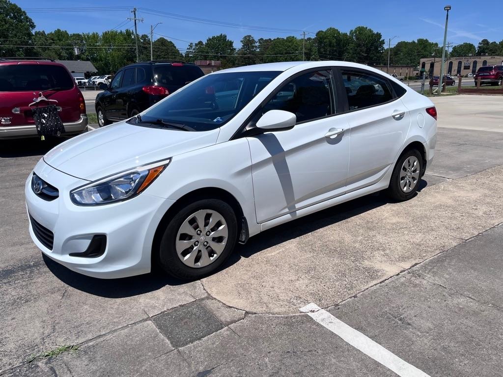 Hyundai Accent SE 4-Door 6A 2016