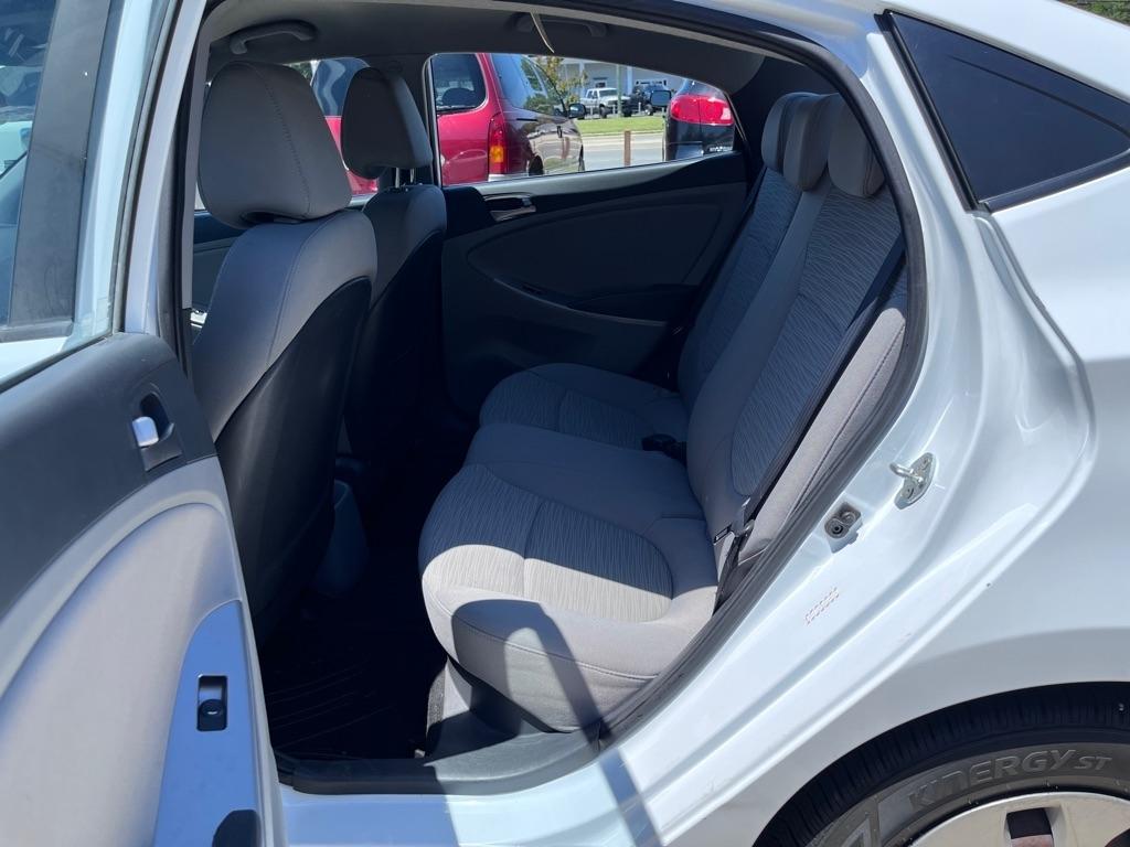 Hyundai Accent SE 4-Door 6A 2016