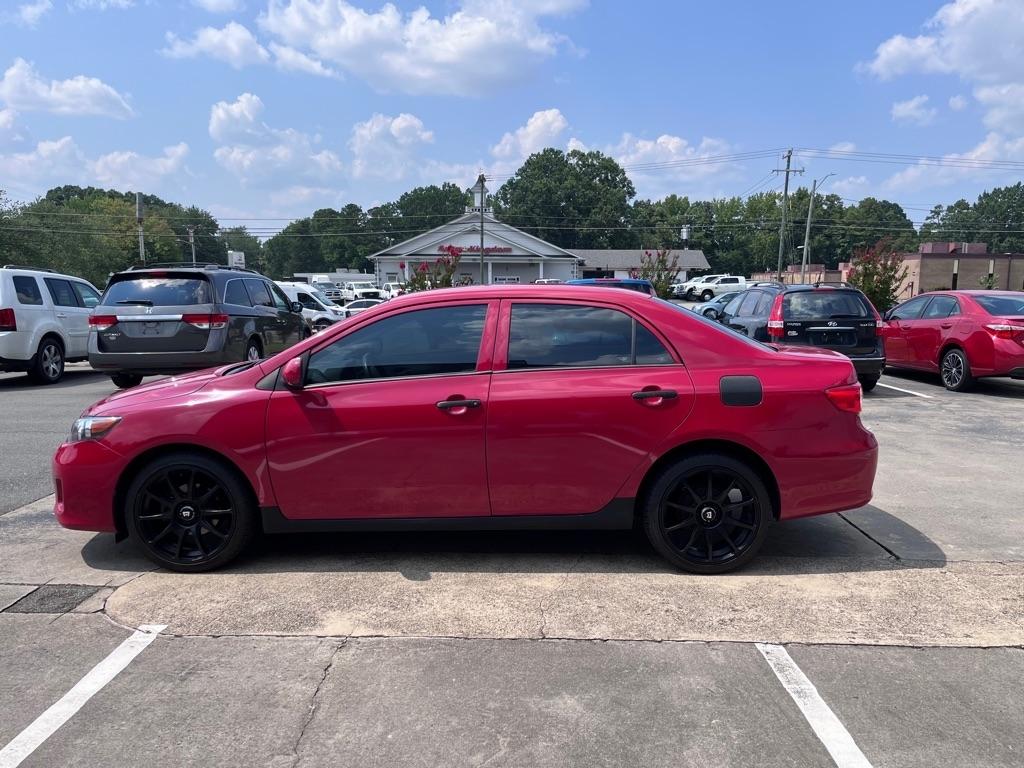 Toyota Corolla S 5-Speed MT 2013
