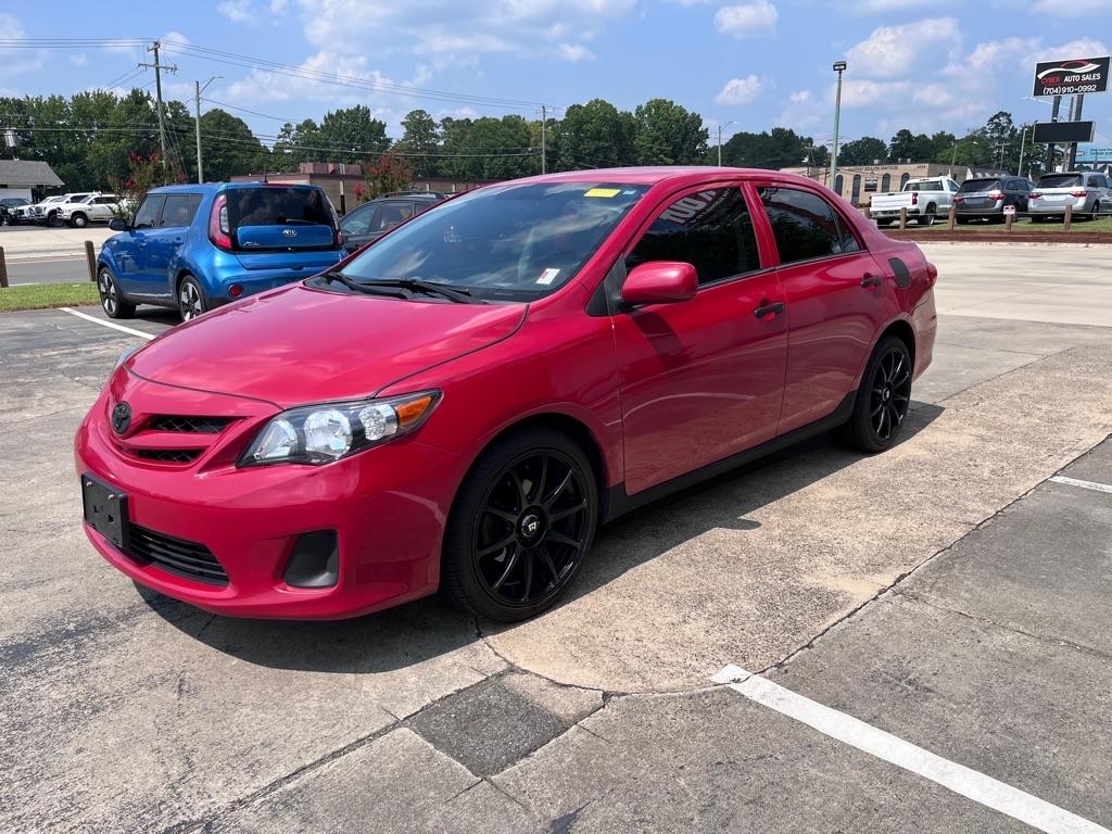Toyota Corolla S 5-Speed MT 2013