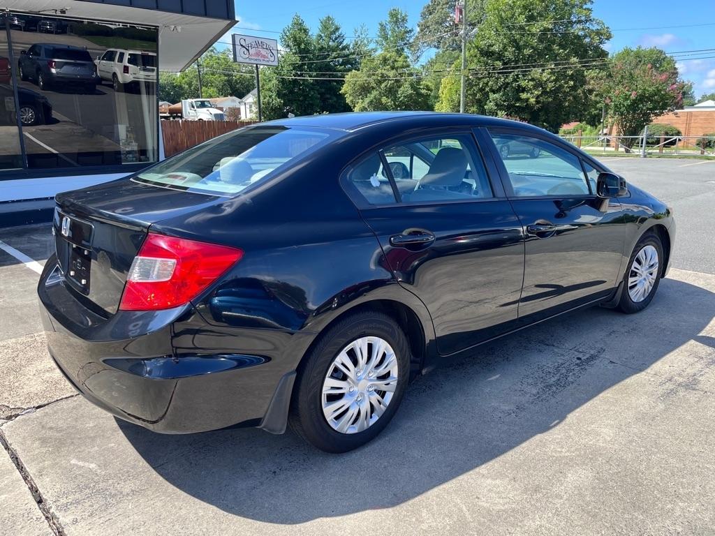 Honda Civic LX Sedan 5-Speed AT 2012