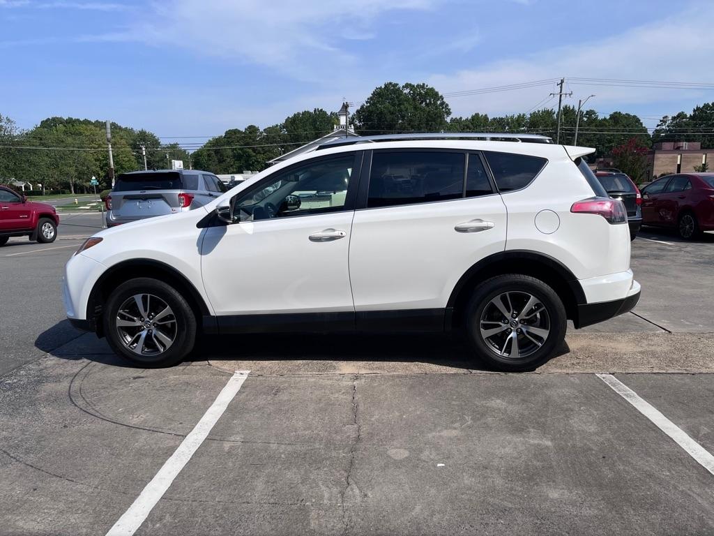 Toyota RAV4 XLE FWD 2016