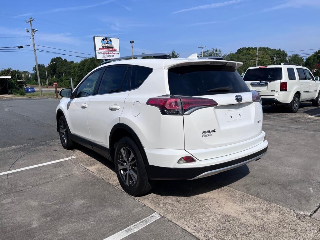 Toyota RAV4 XLE FWD 2016