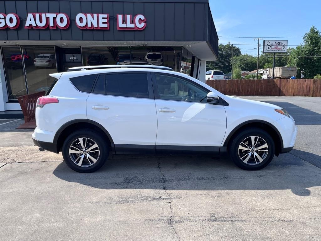 Toyota RAV4 XLE FWD 2016