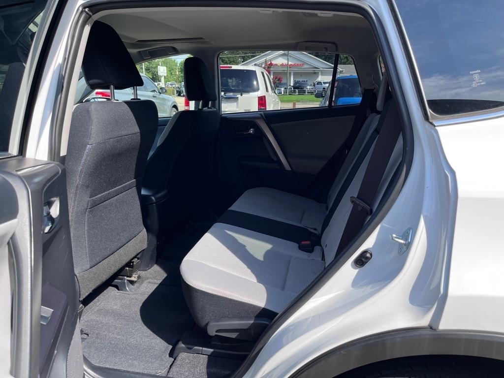Toyota RAV4 XLE FWD 2016