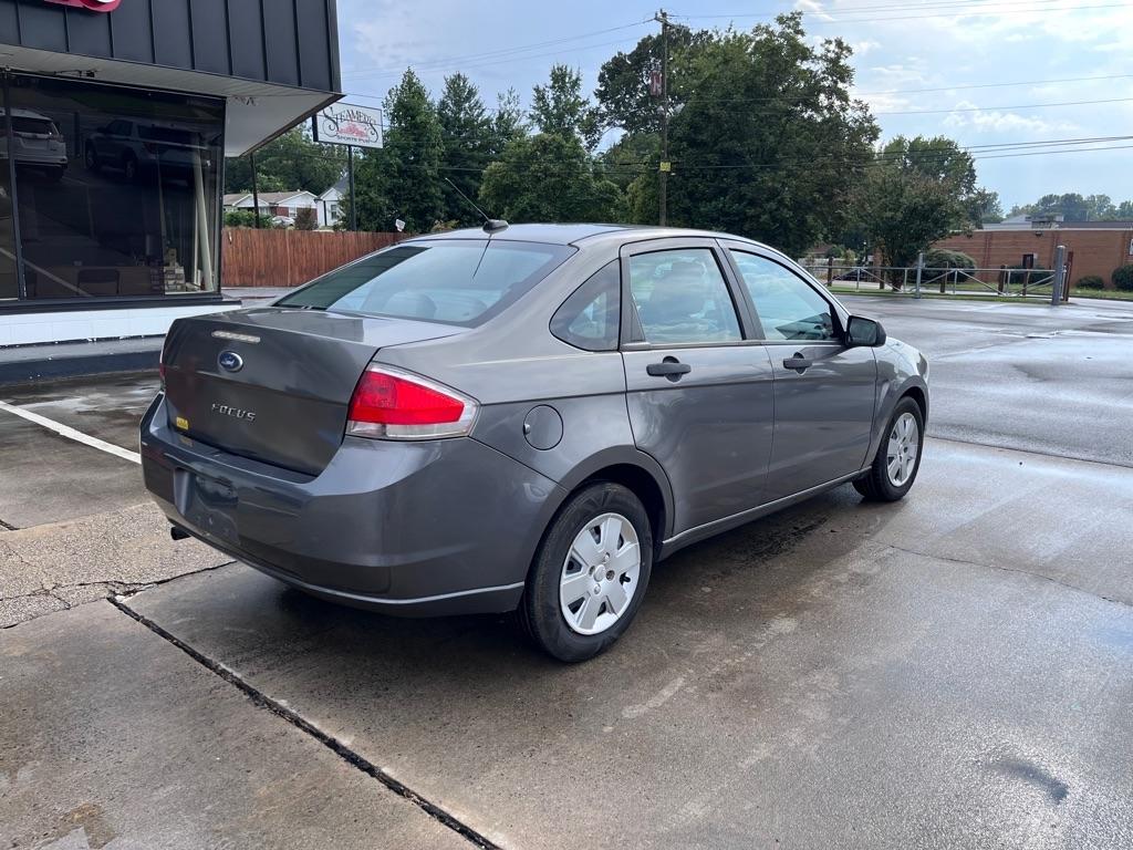 Ford Focus S Sedan 2011