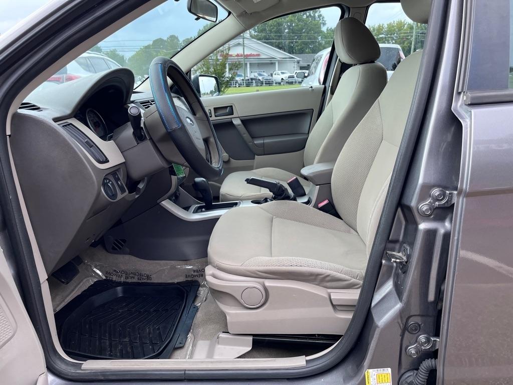 Ford Focus S Sedan 2011