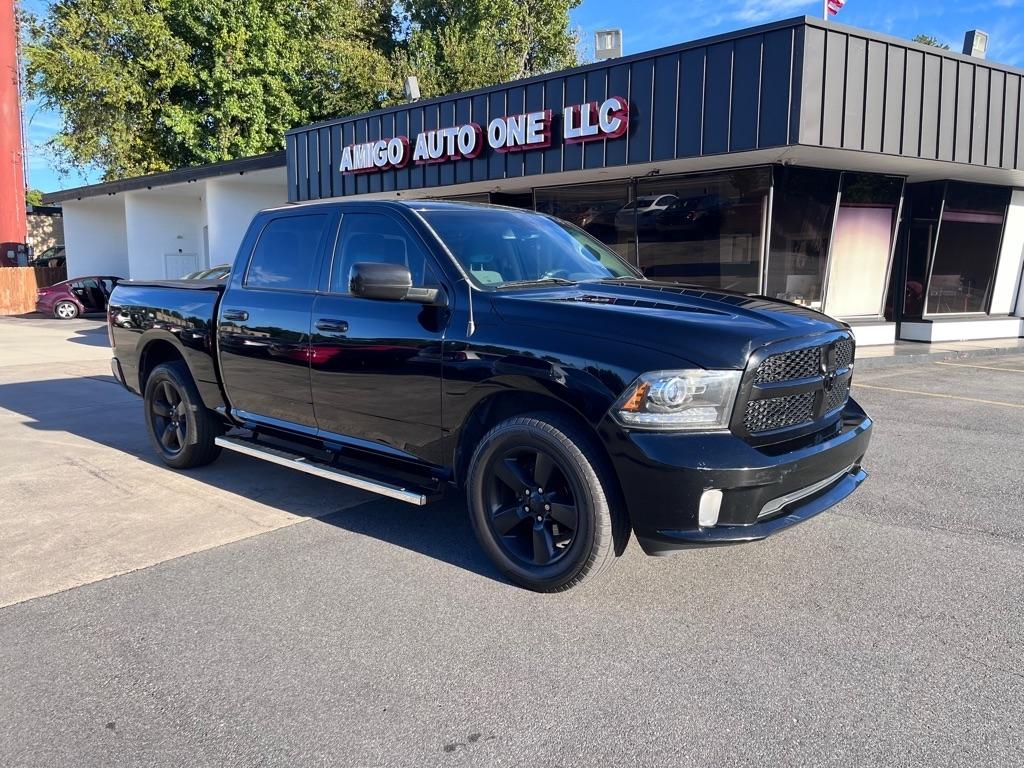 RAM 1500 Tradesman Crew Cab SWB 2WD 2015