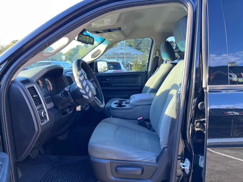 RAM 1500 Tradesman Crew Cab SWB 2WD 2015