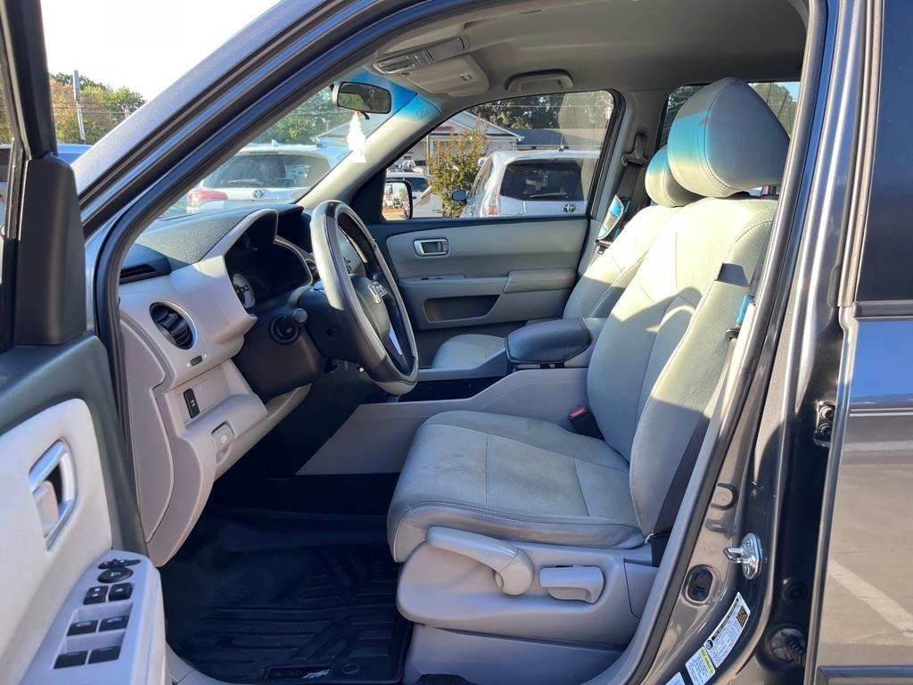 Honda Pilot LX 4WD 5-Spd AT 2010