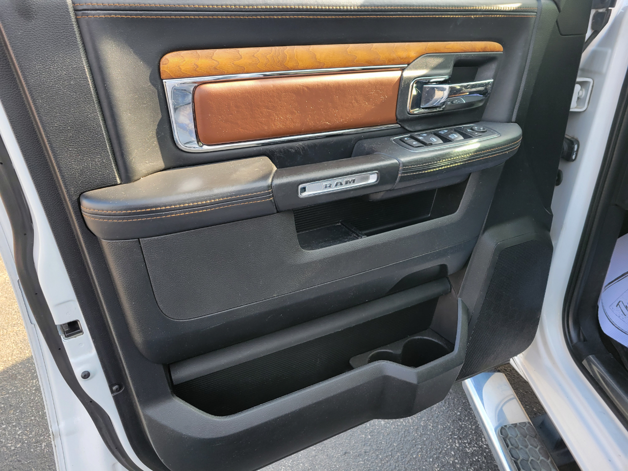 RAM 1500 Longhorn Crew Cab SWB 4WD 2017