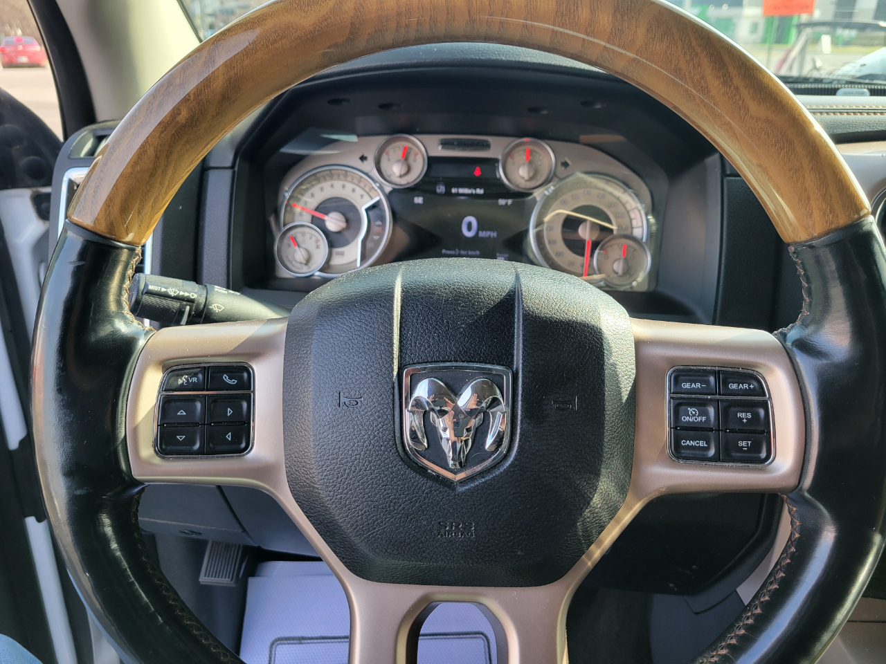 RAM 1500 Longhorn Crew Cab SWB 4WD 2017