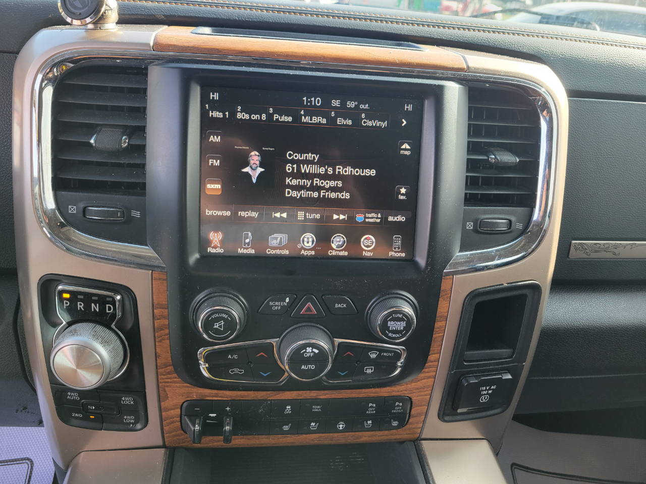 RAM 1500 Longhorn Crew Cab SWB 4WD 2017