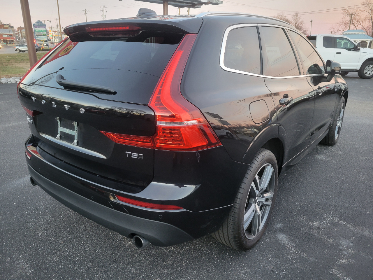 Volvo XC60 T5 Momentum AWD 2020