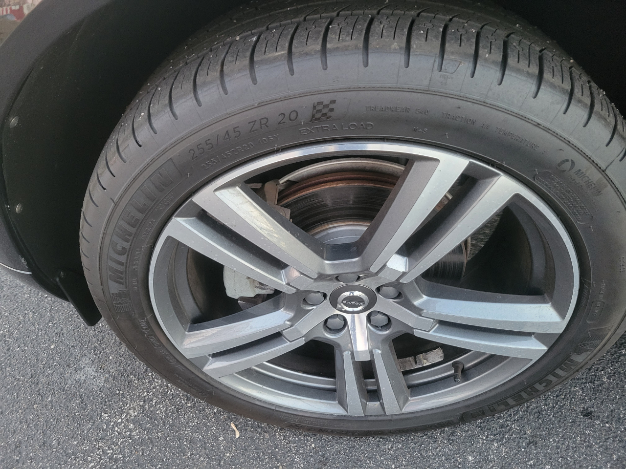 Volvo XC60 T5 Momentum AWD 2020