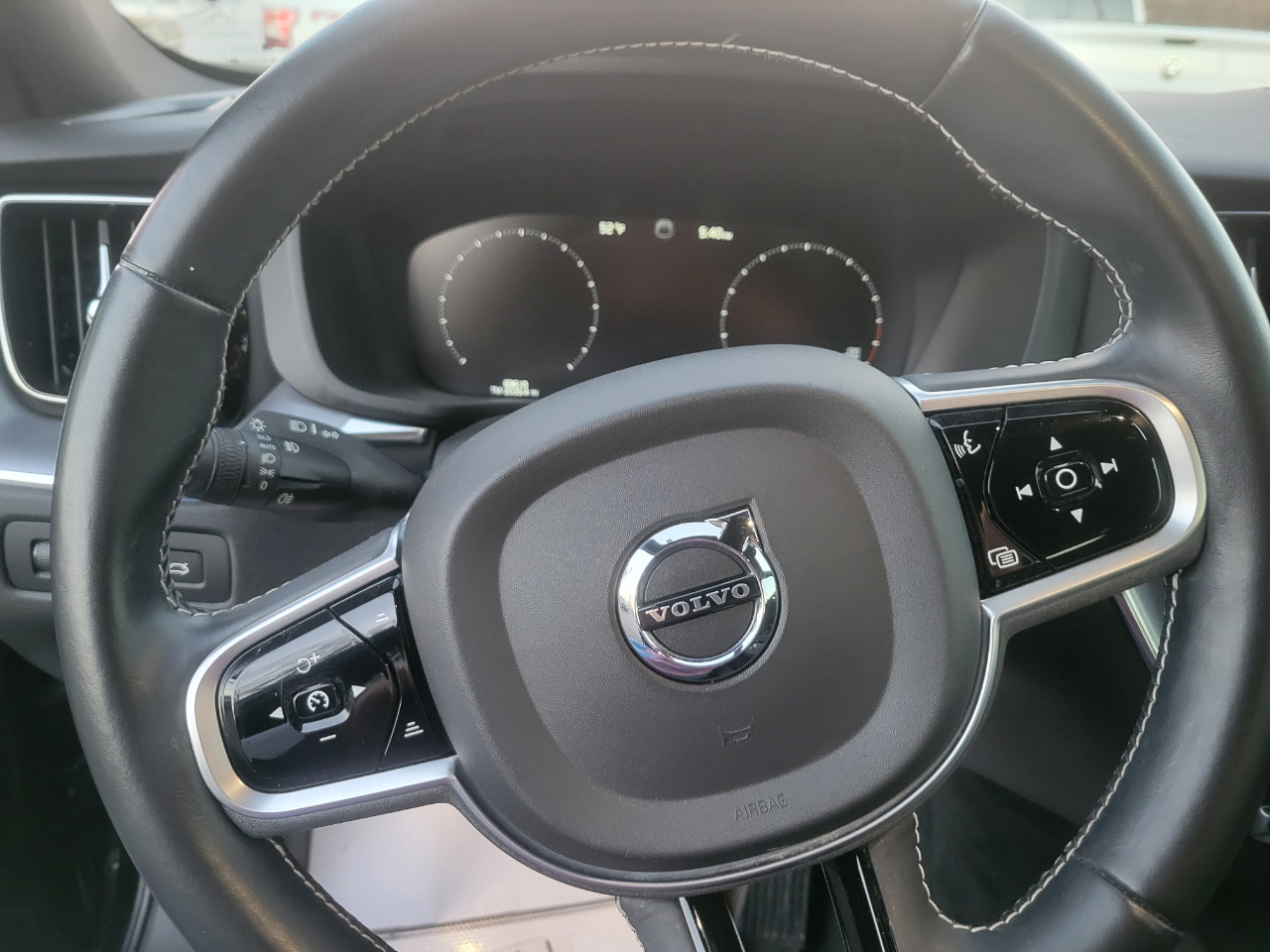 Volvo XC60 T5 Momentum AWD 2020