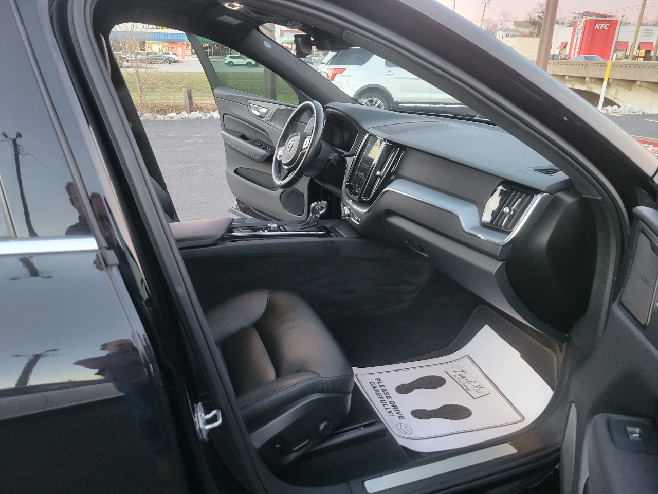 Volvo XC60 T5 Momentum AWD 2020