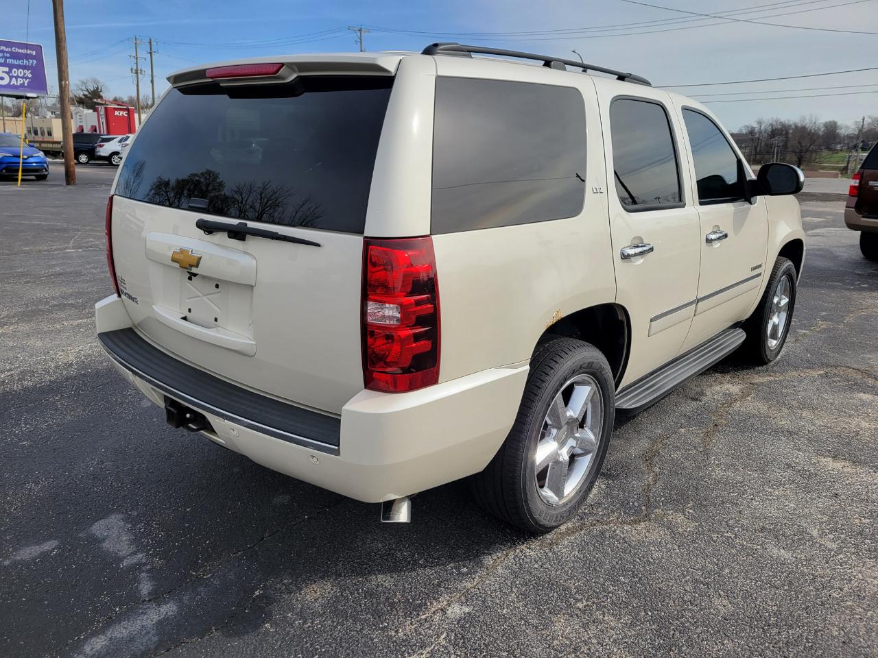 Chevrolet Tahoe LTZ 4WD 2013