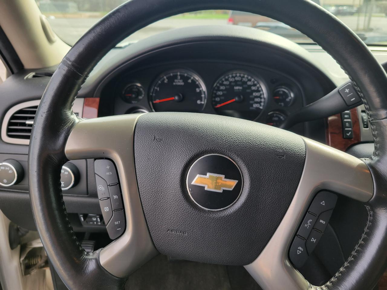 Chevrolet Tahoe LTZ 4WD 2013