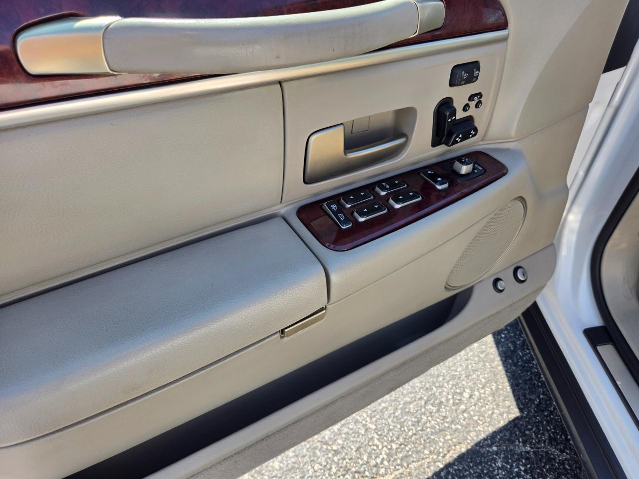 Lincoln Town Car Signature 2003