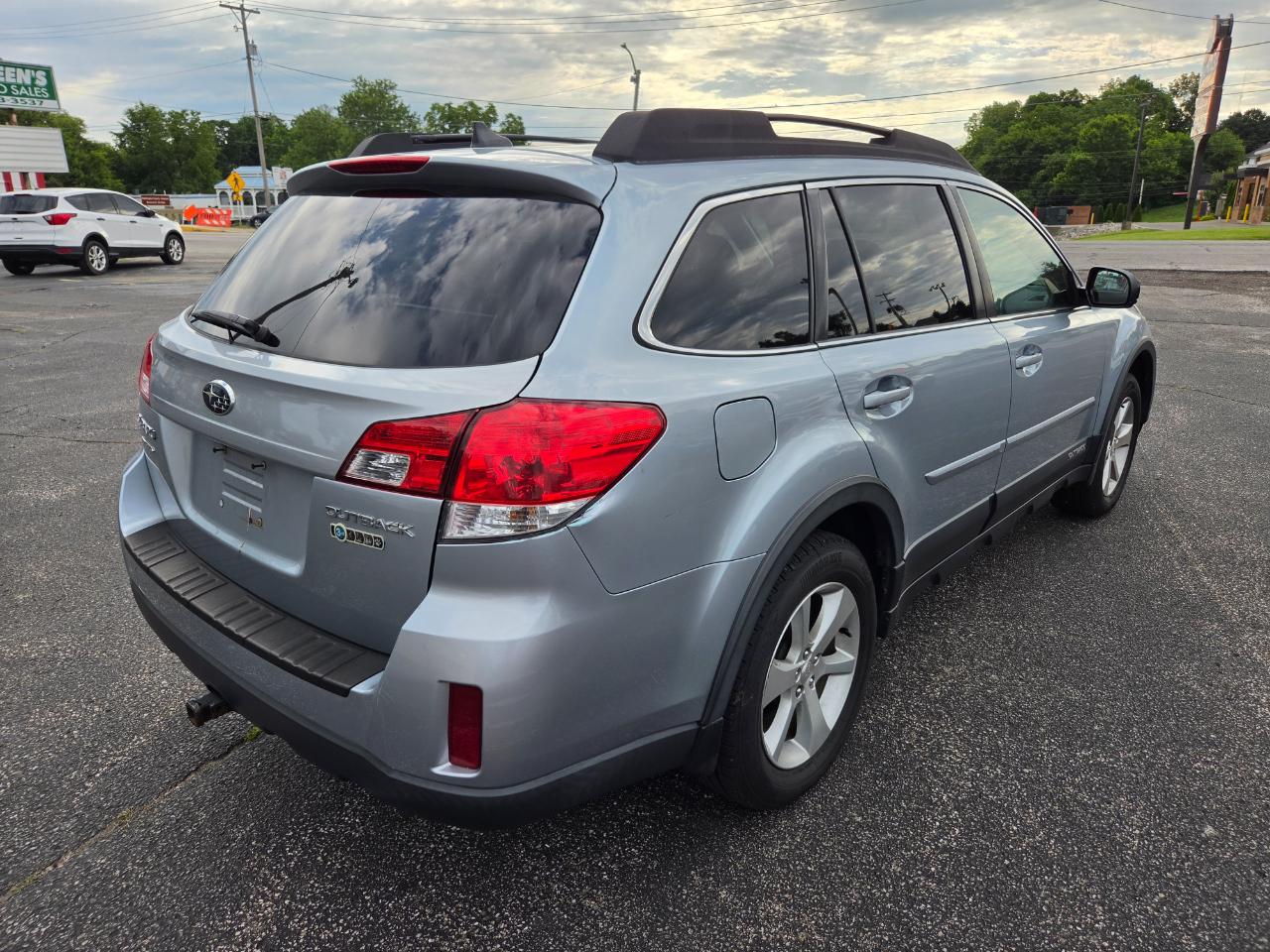 Subaru Outback 2.5i Limited 2013