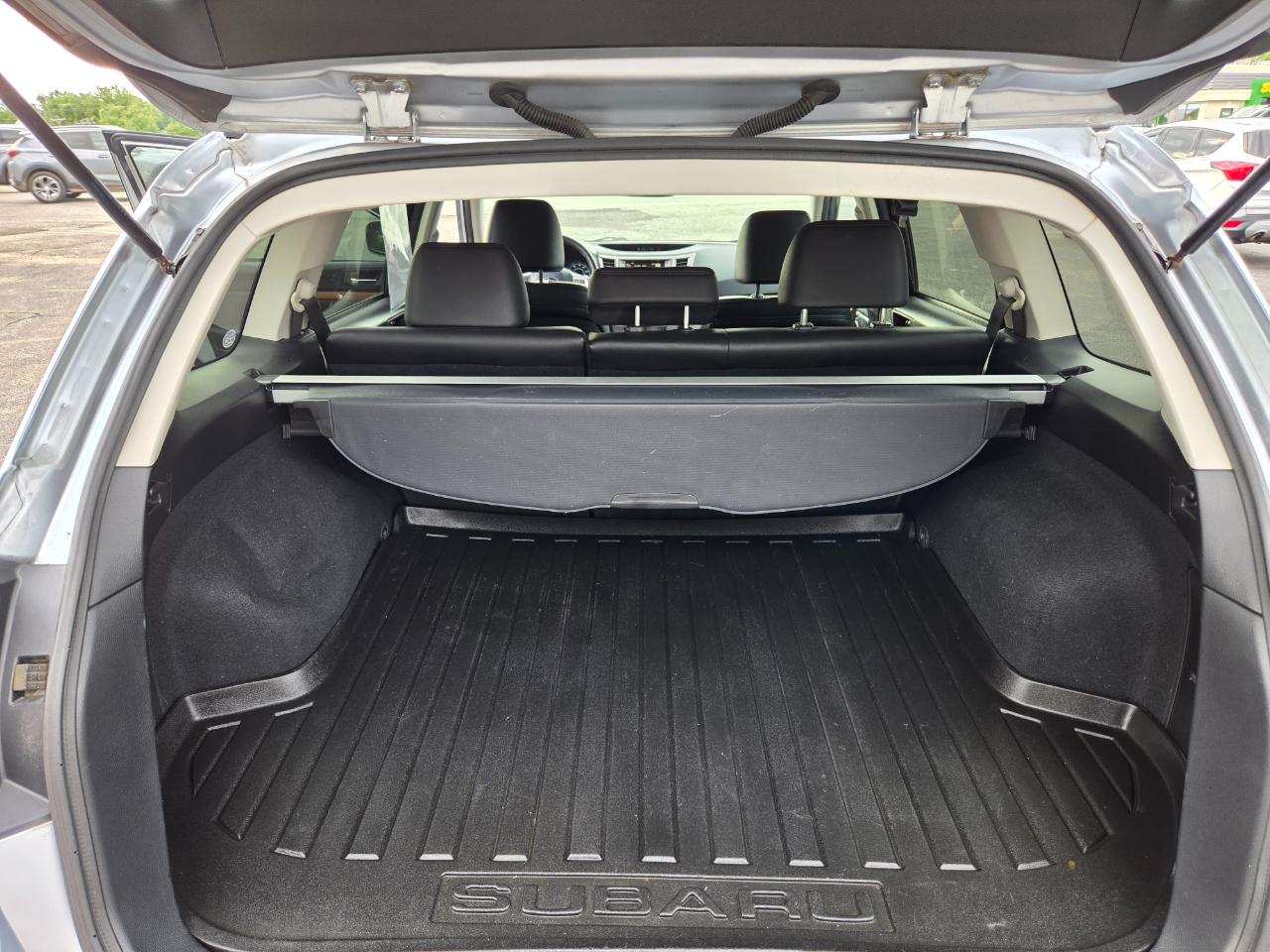 Subaru Outback 2.5i Limited 2013