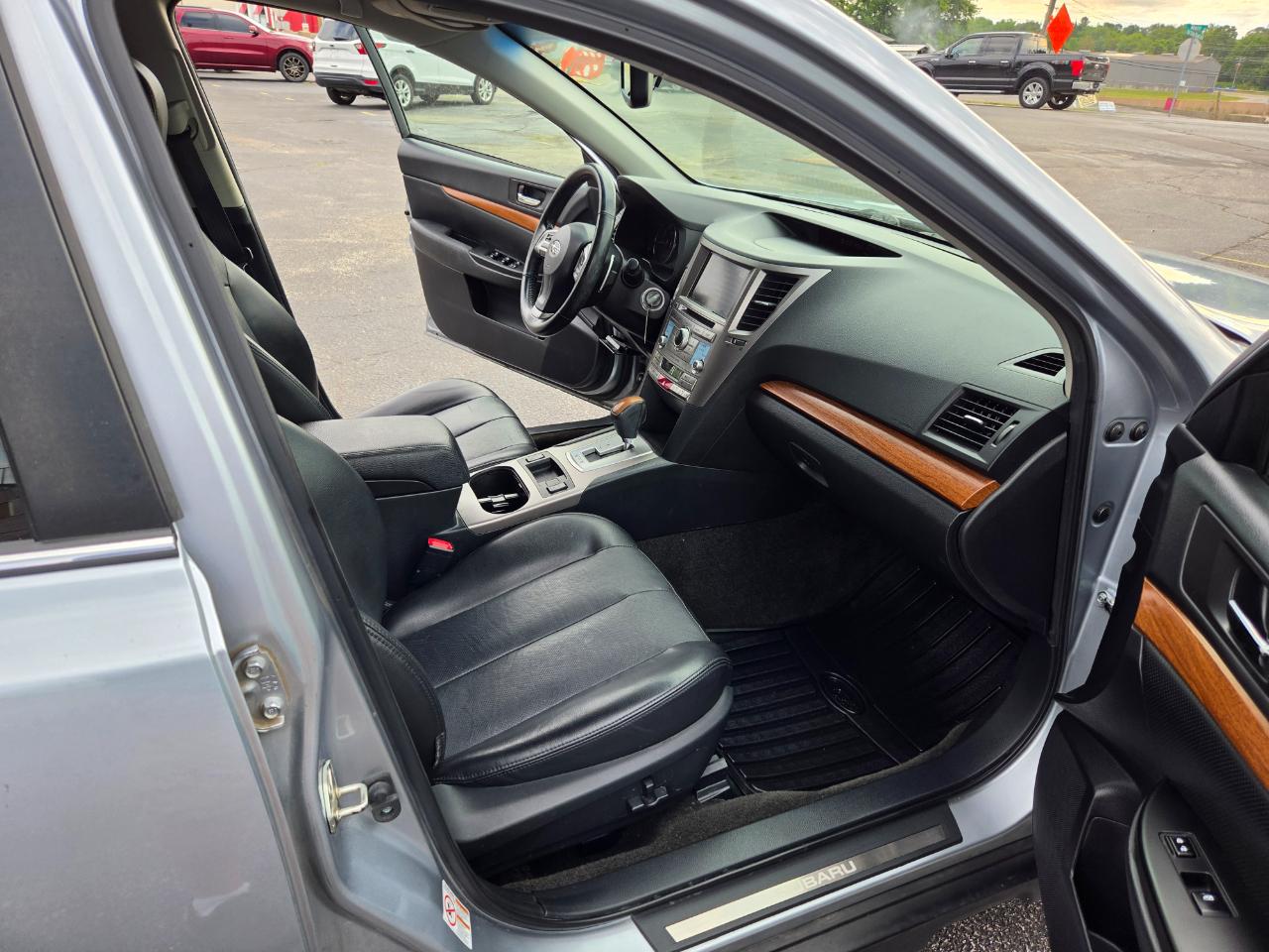 Subaru Outback 2.5i Limited 2013