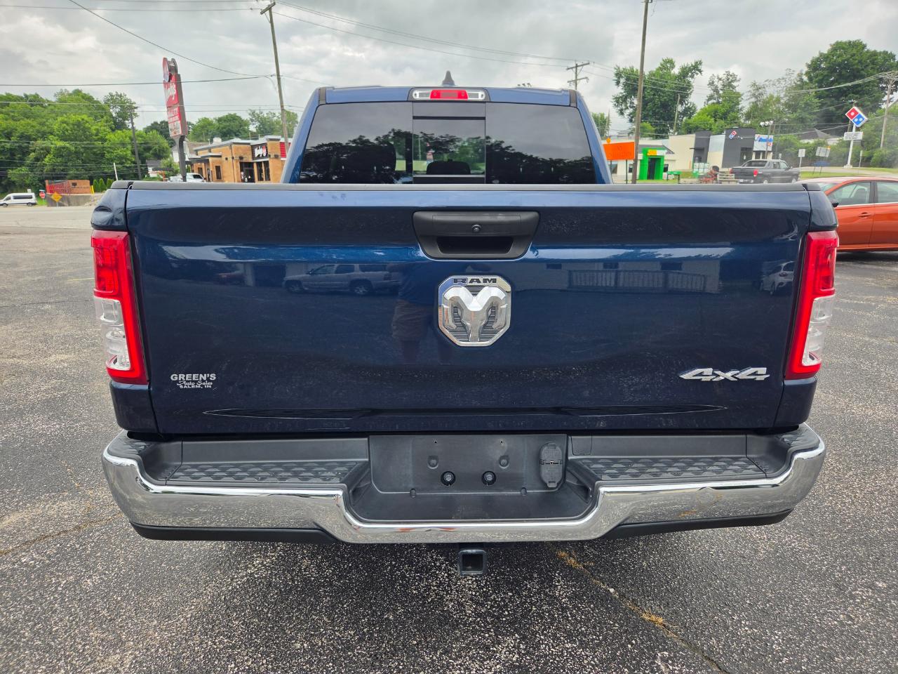RAM 1500 Tradesman Crew Cab SB 4WD 2019