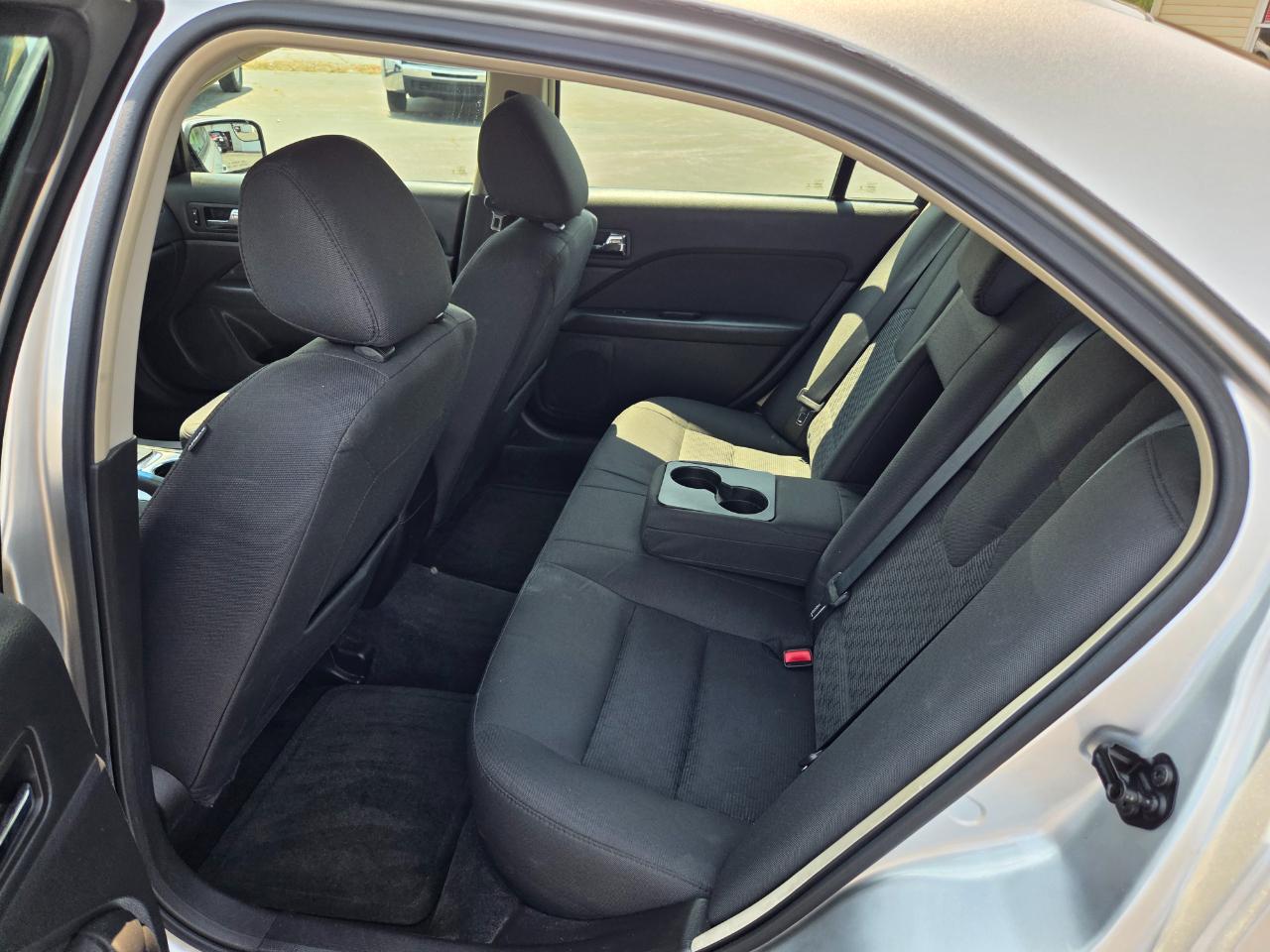 Ford Fusion SE 2012