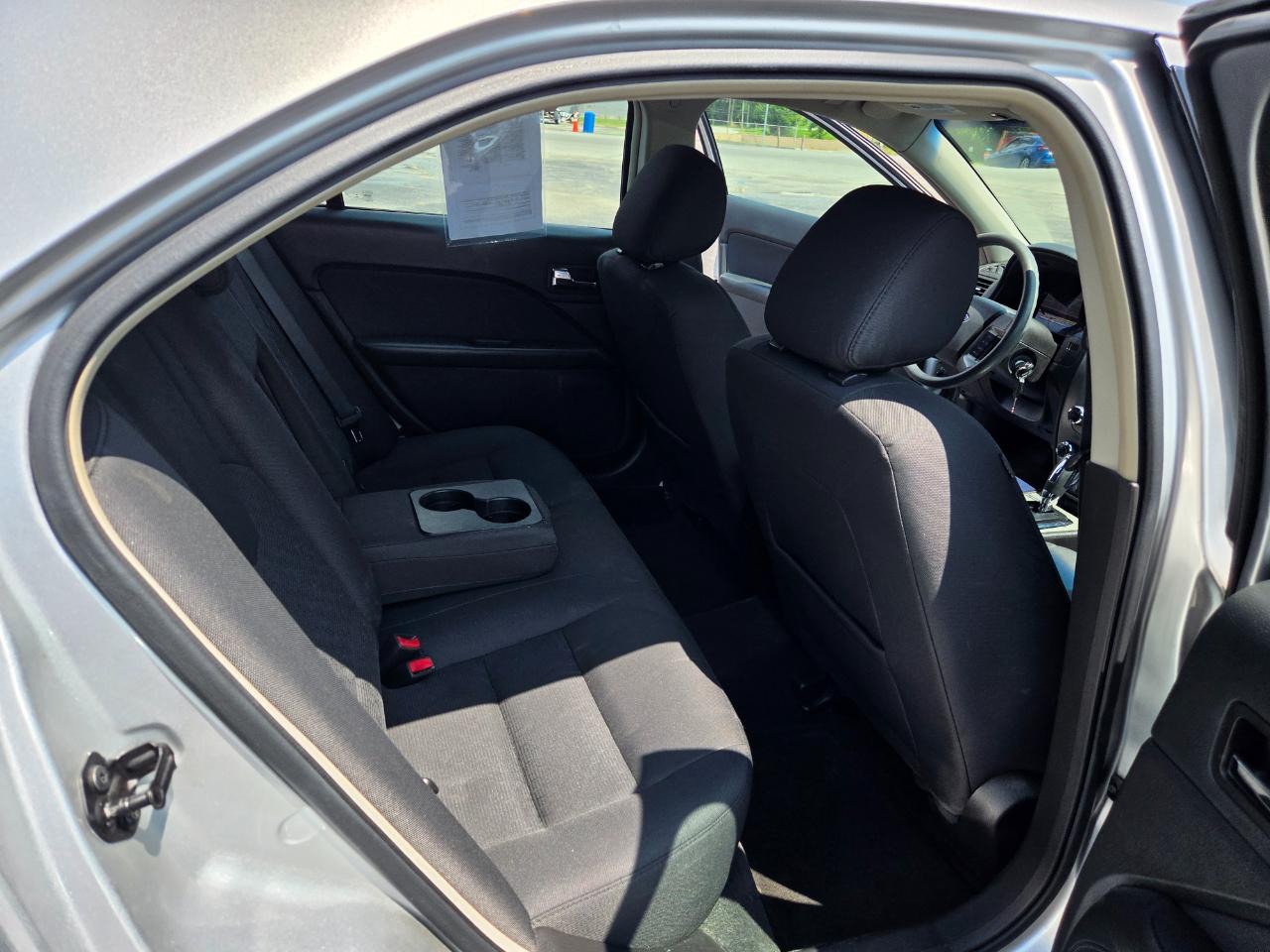 Ford Fusion SE 2012
