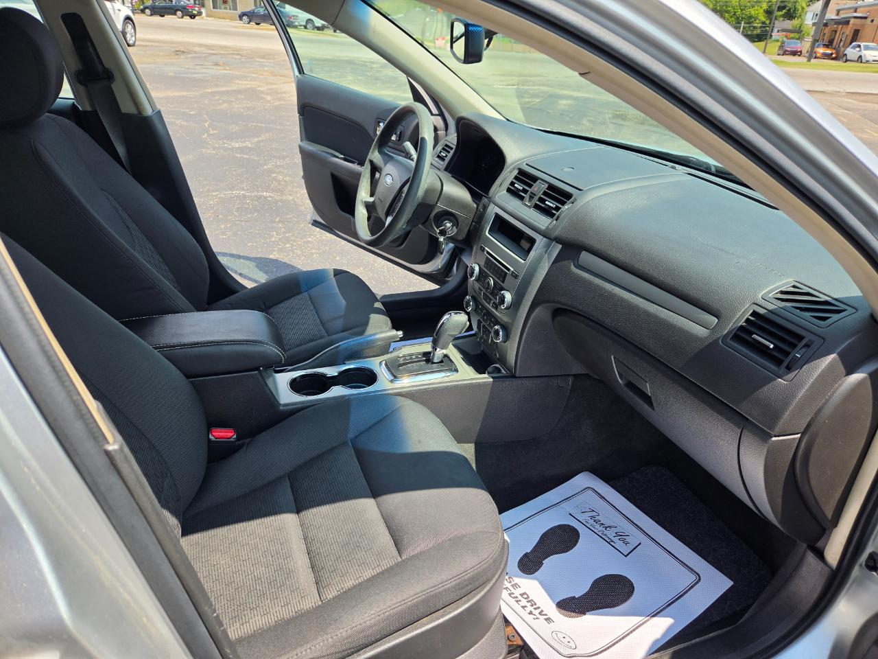 Ford Fusion SE 2012