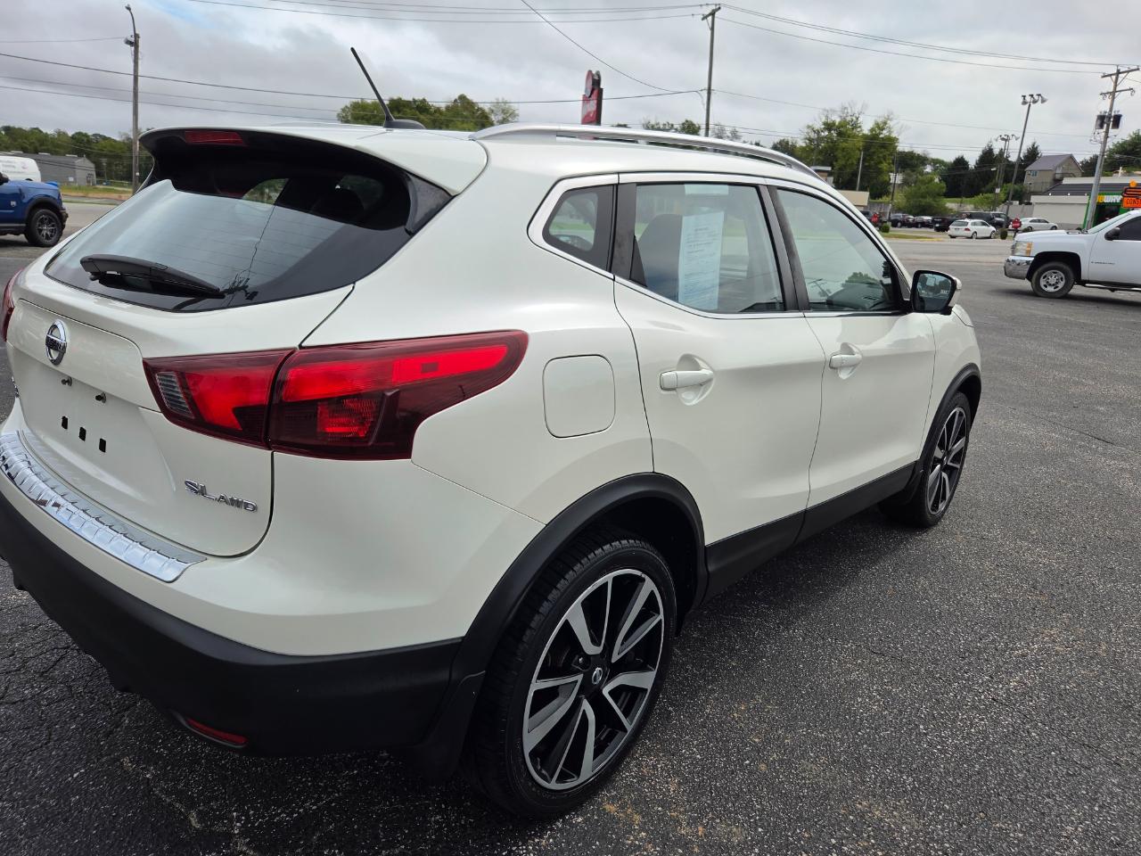 Nissan Rogue Sport S AWD 2017