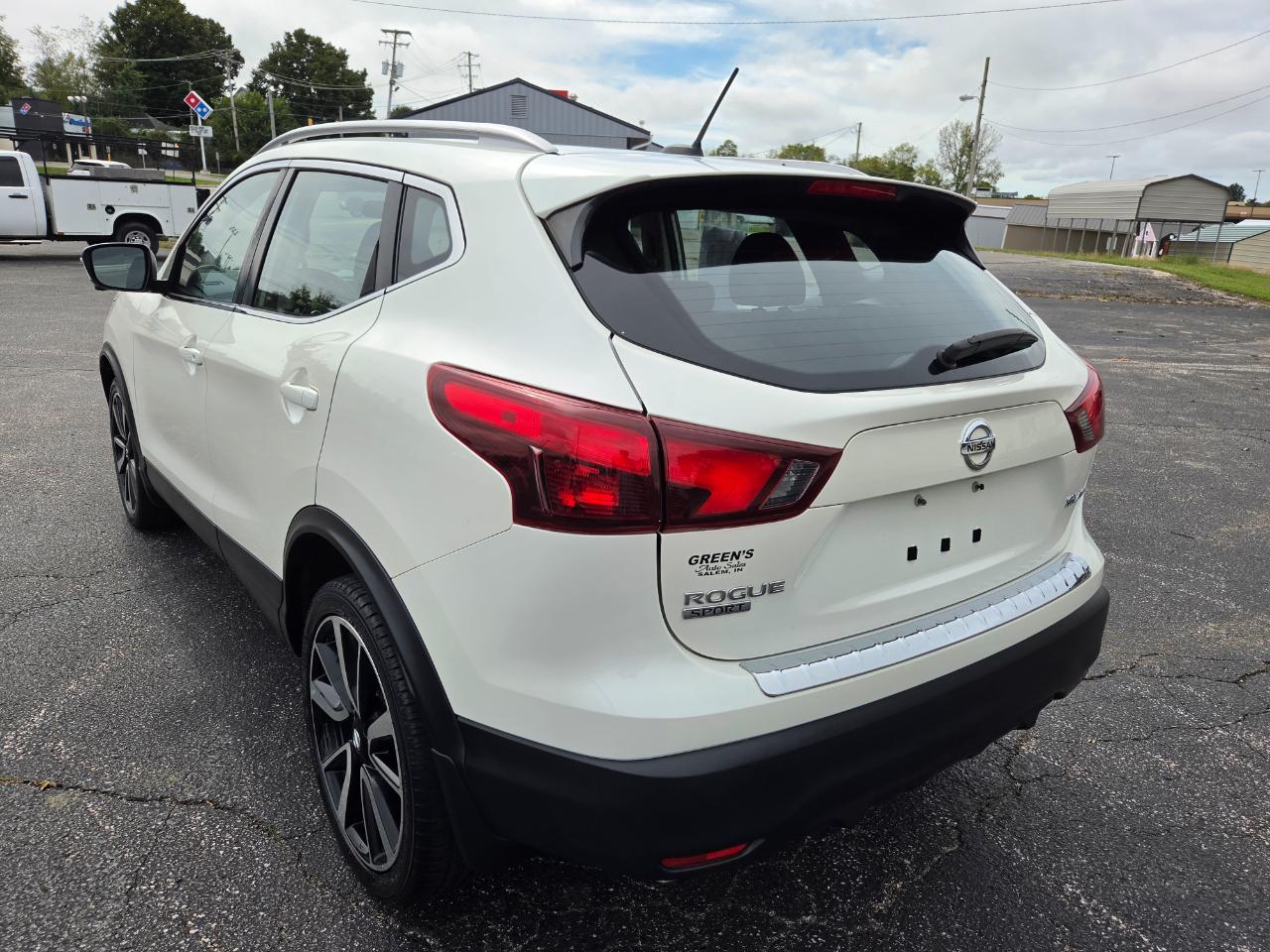 Nissan Rogue Sport S AWD 2017