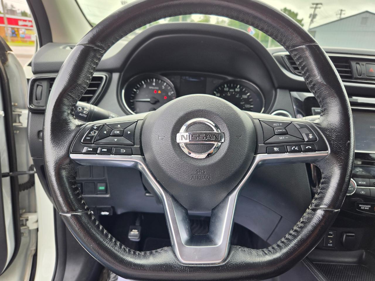 Nissan Rogue Sport S AWD 2017