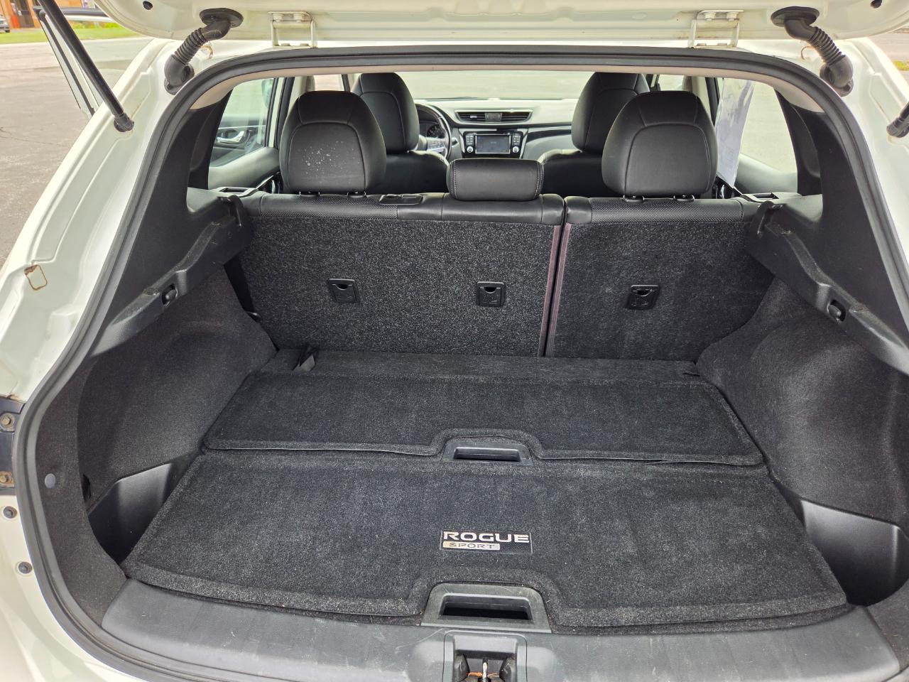 Nissan Rogue Sport S AWD 2017