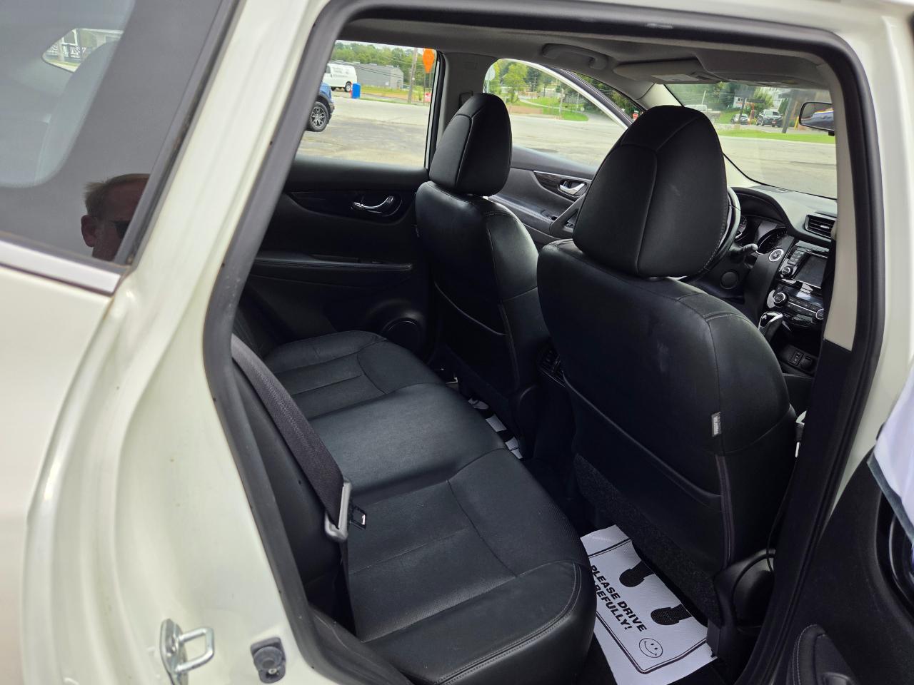 Nissan Rogue Sport S AWD 2017