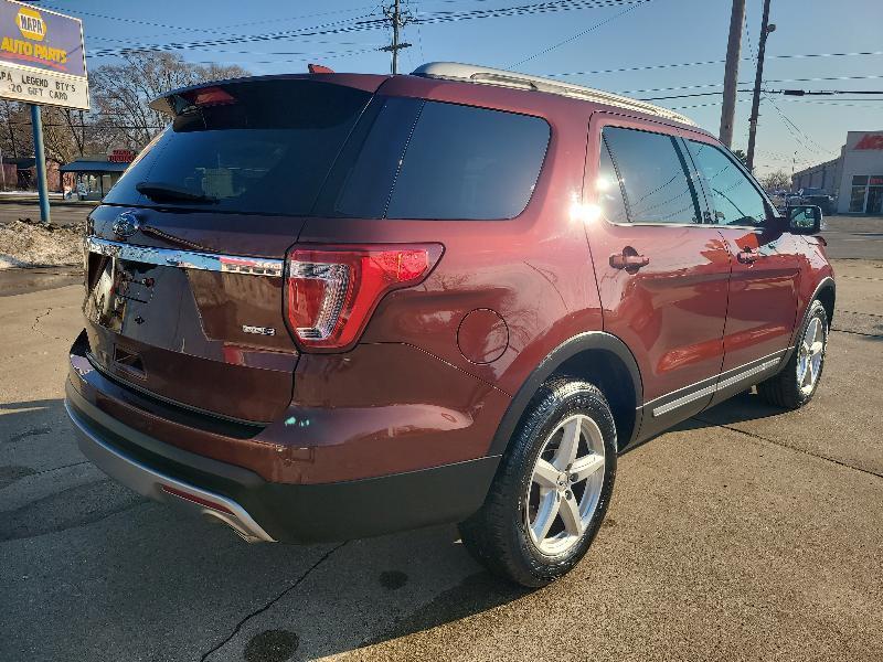 Ford Explorer 4WD 4dr V6 XLT 2016