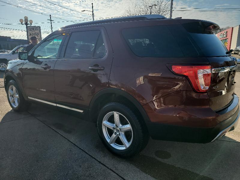 Ford Explorer 4WD 4dr V6 XLT 2016