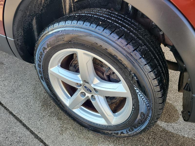 Ford Explorer 4WD 4dr V6 XLT 2016