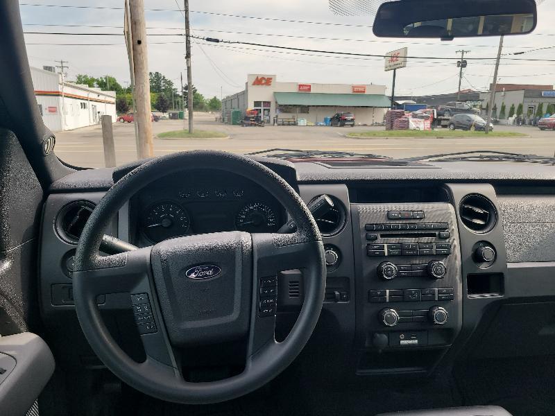 Ford F-150 4WD SuperCrew 145" XL 2013