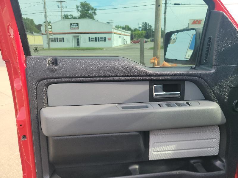 Ford F-150 4WD SuperCrew 145" XL 2013