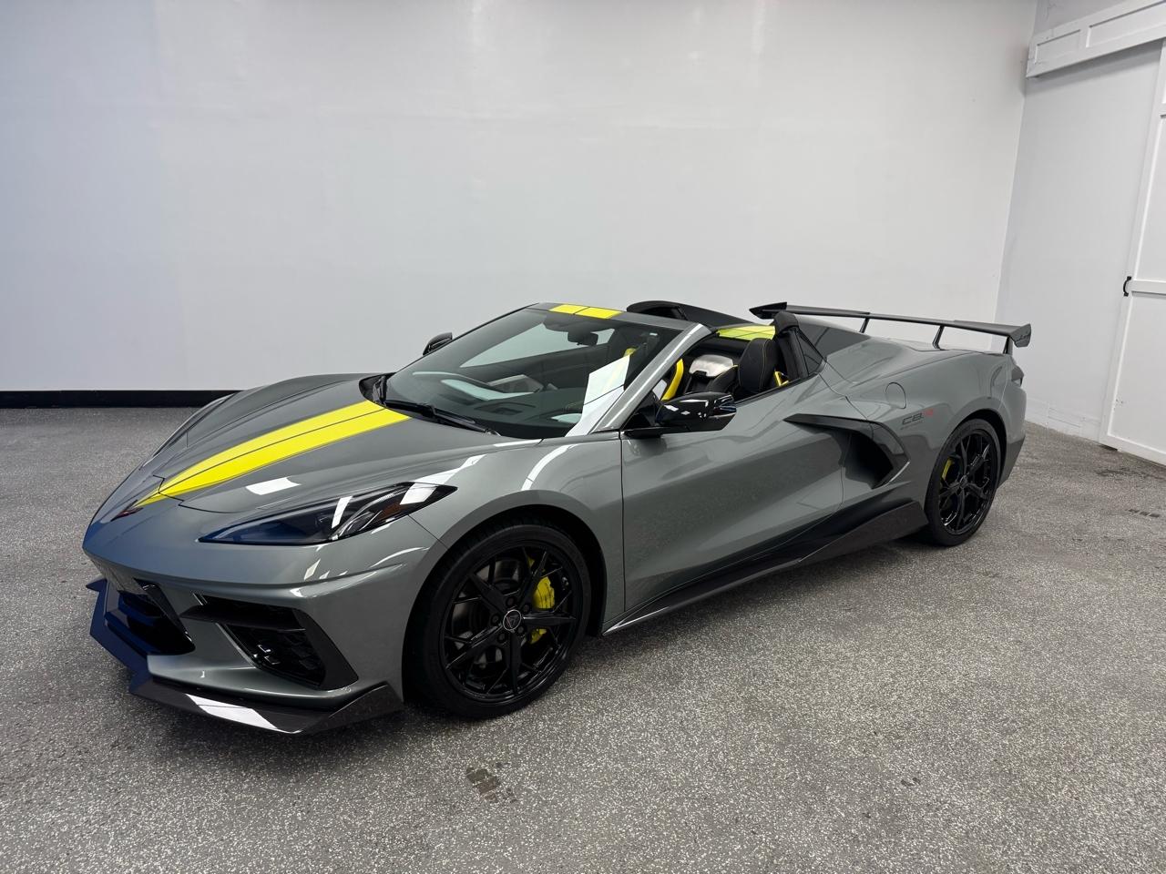 2022 Chevrolet Corvette 2dr C8R Stingray Z51 Conv w/3LT