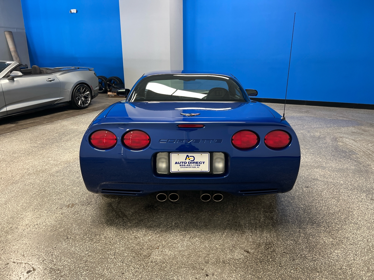 Chevrolet Corvette  2002