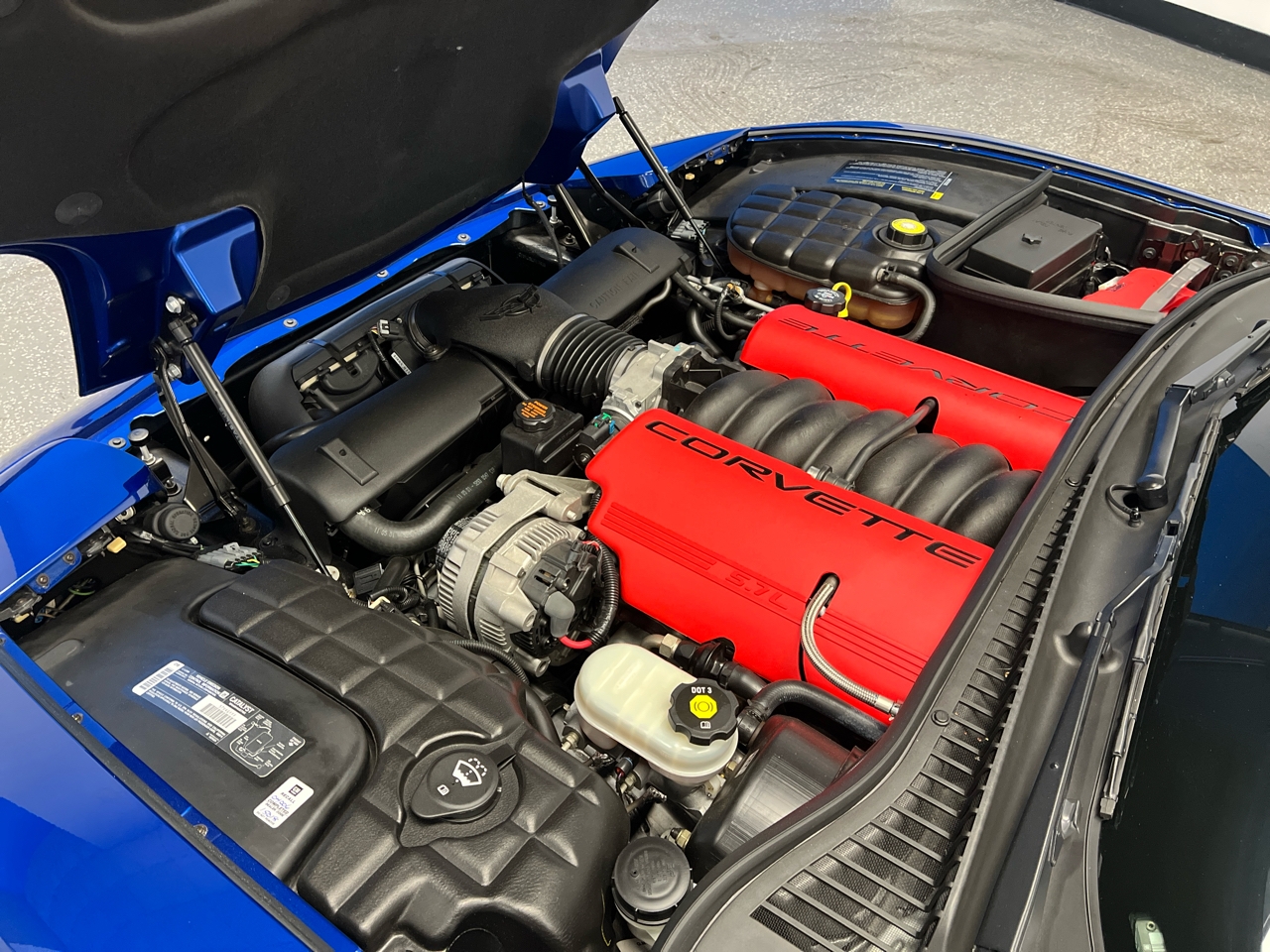 Chevrolet Corvette  2002