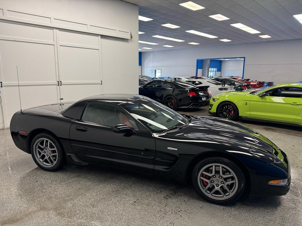 Chevrolet Corvette  2004