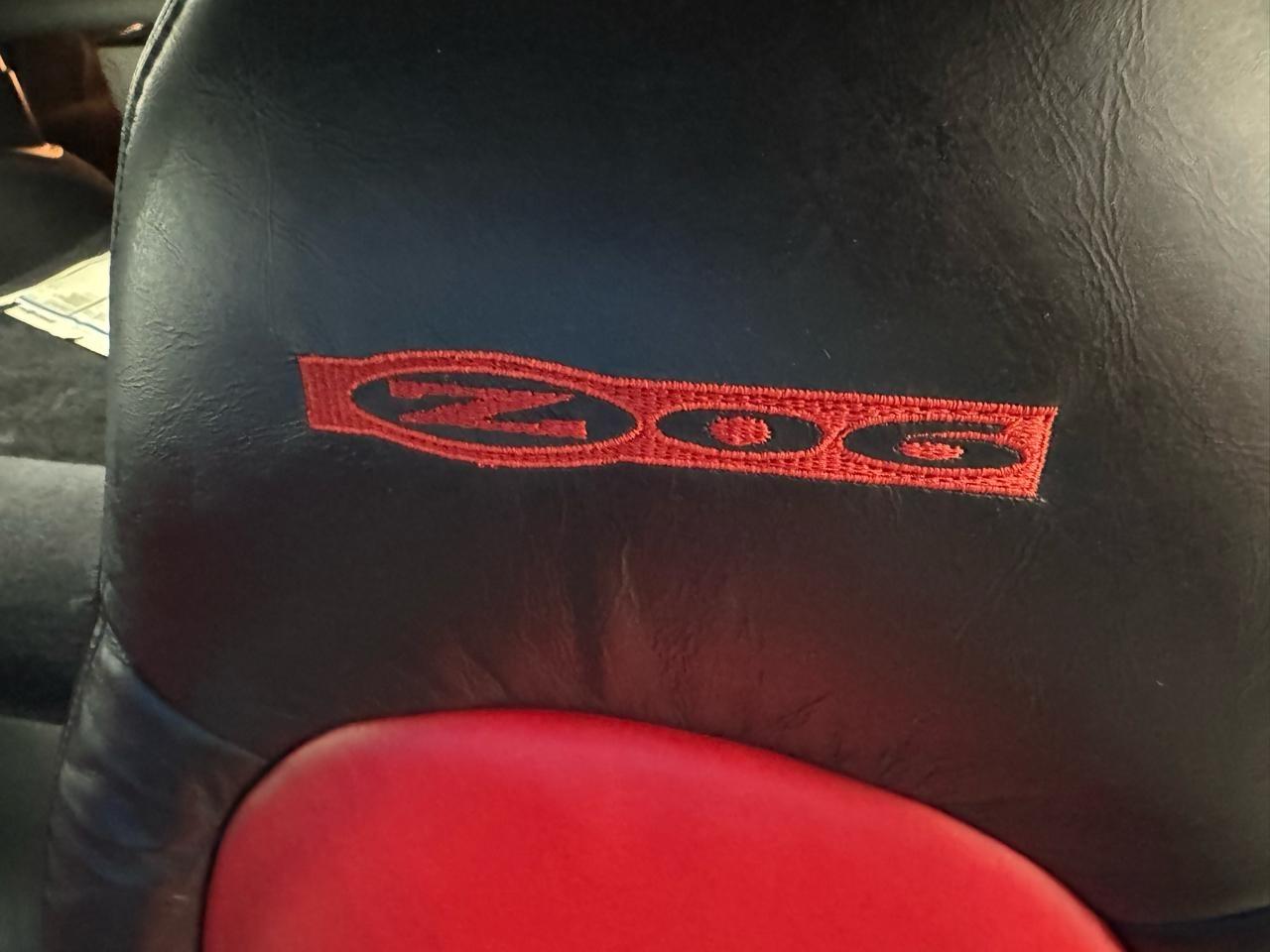 Chevrolet Corvette  2004