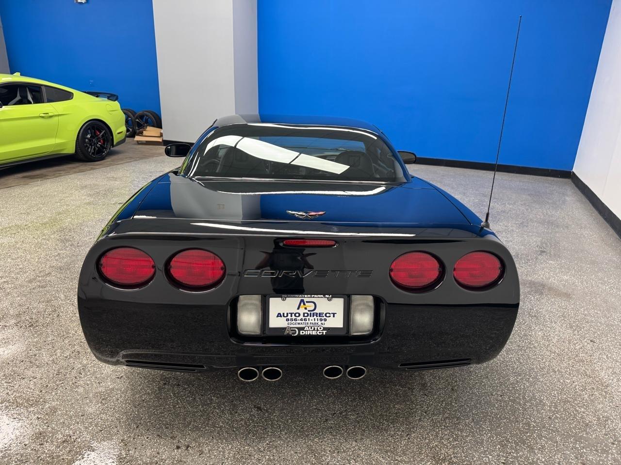 Chevrolet Corvette  2004