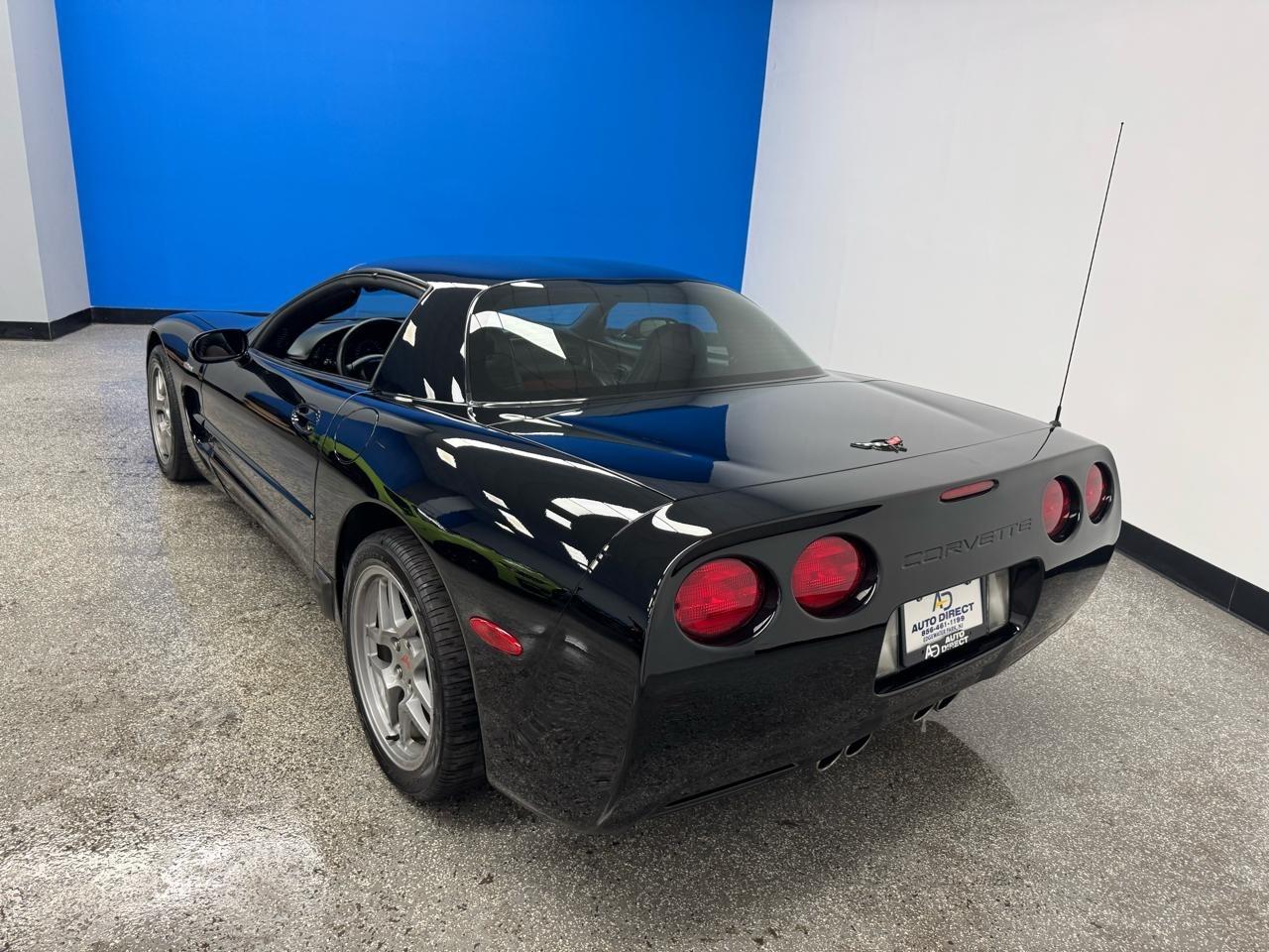 Chevrolet Corvette  2004
