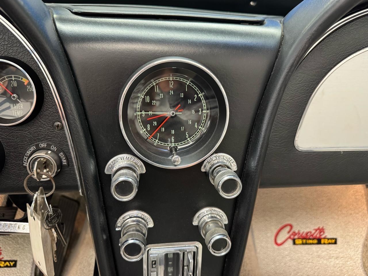 Chevrolet Corvette  1966